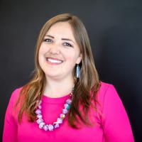 Amanda Makulec Headshot