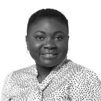 Pearl Isawumi Headshot